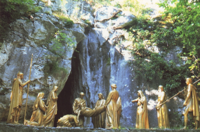 LOURDES